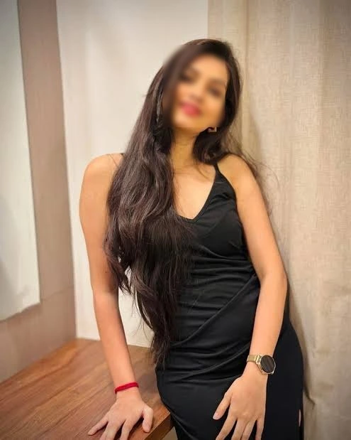 Ishita – Bangalore corporate companion, business travel escort for dinner dates – escort service Bangalore