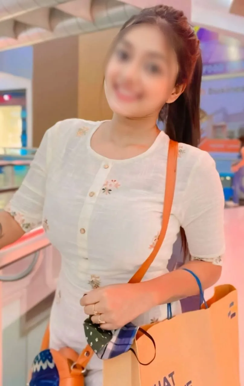 Priya – College call girl Bangalore, young vibrant student escort with Cash on Delivery – college call girls Bangalore